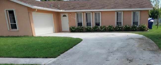 Building Photo - 119 Jay Ct