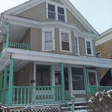 Building Photo - 727 Park Ave