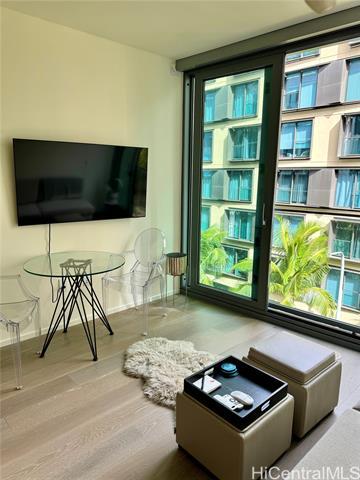 Building Photo - 1000 Auahi St