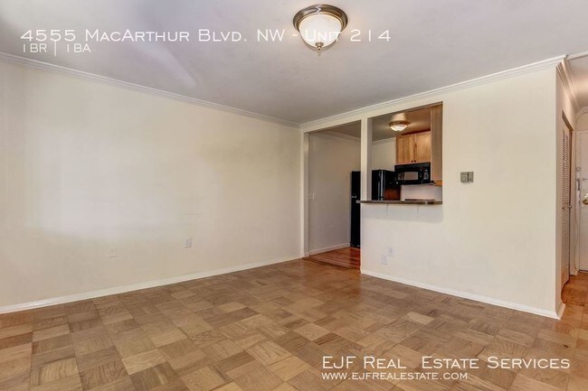 Building Photo - 4555 MacArthur Blvd NW