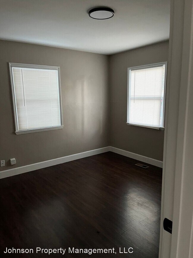 Building Photo - 3 br, 1 bath House - 10119 N. Whittier Street