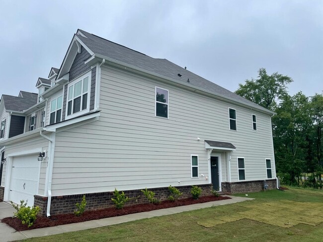 Building Photo - 347 Willowsford Dr