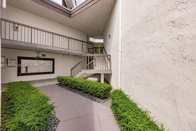 Foto del edificio - 9425 Fontainebleau Blvd