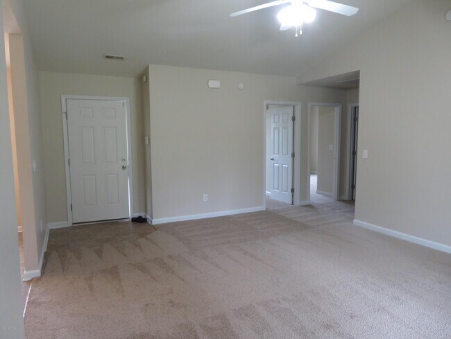 Building Photo - 143 Ashbury Park Ln