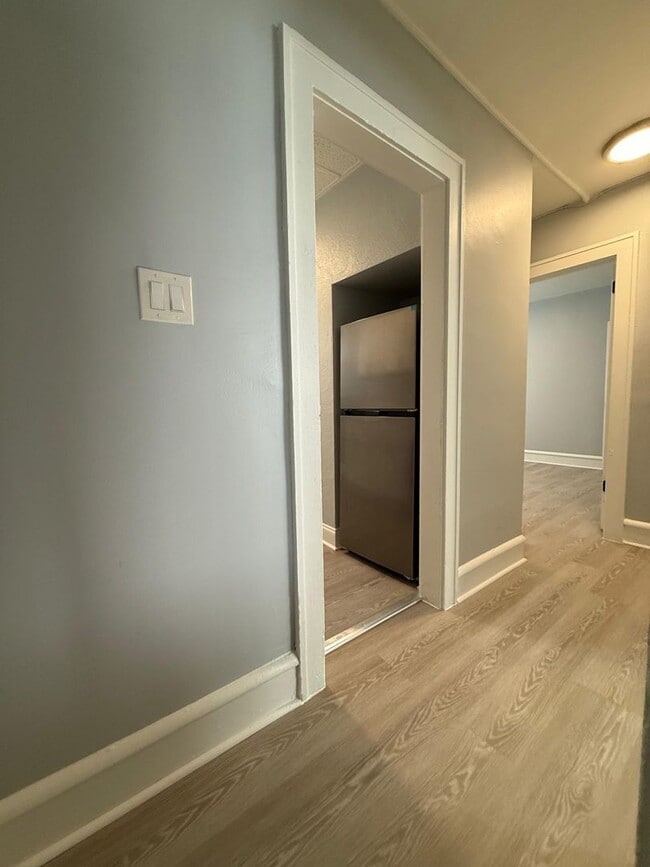 Interior Photo - Oak Woods Collingswood