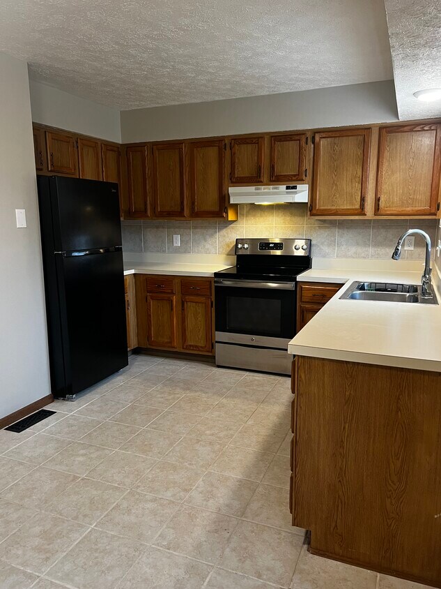 4922 Drayton Rd, Hilliard, OH 43026 Townhome Rentals in Hilliard OH