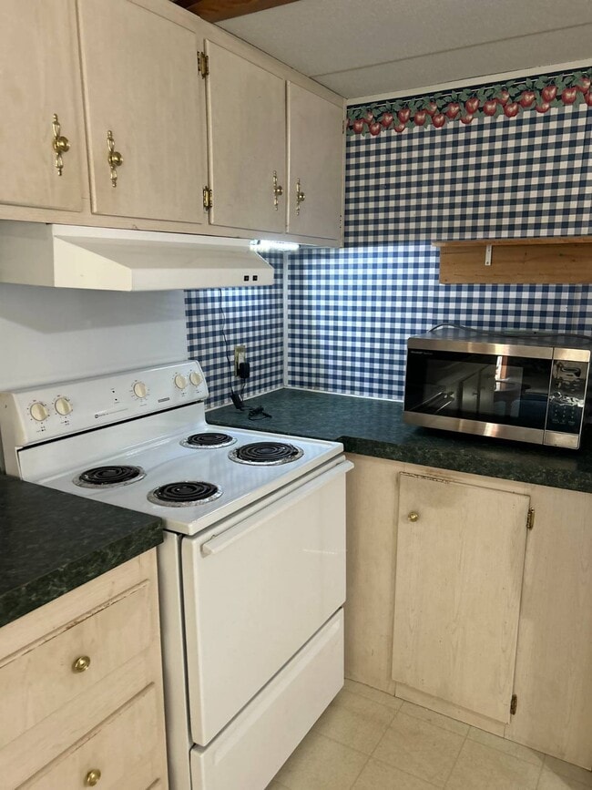 Building Photo - 3451 Blue Ridge Cir