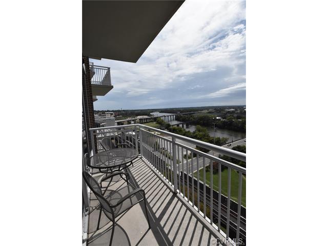 Looking south and wesr from balcony - 301 Virginia St