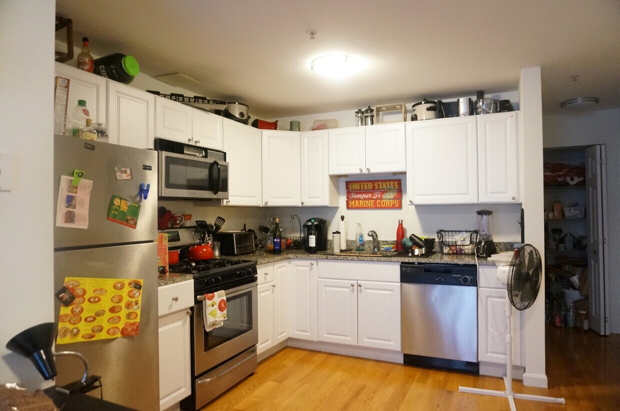 Primary Photo - 660 Cambridge St