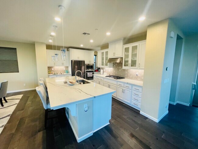 Cocina - 5542 Metropolitan Way