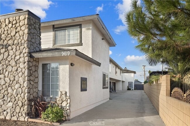 Foto del edificio - 9619 Olive St