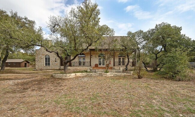 Building Photo - 140 Barton Ranch Cir