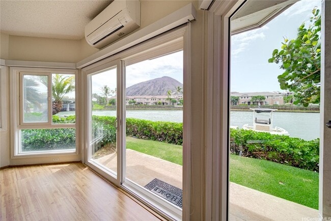 Building Photo - 7007 Hawaii Kai Dr