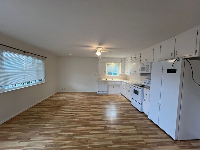 Foto del edificio - 371 Jamaica St