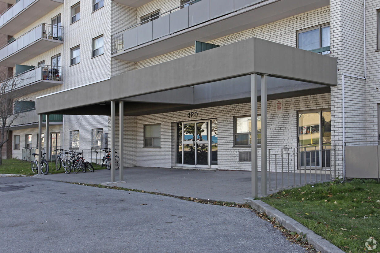 Photo du bâtiment - Beechwood Apartments