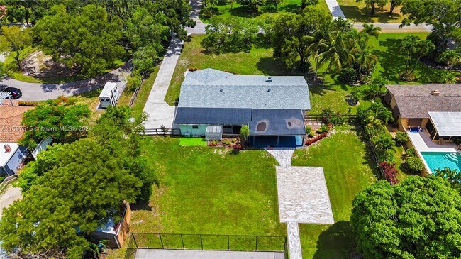 Building Photo - 13791 SW 18th Ct