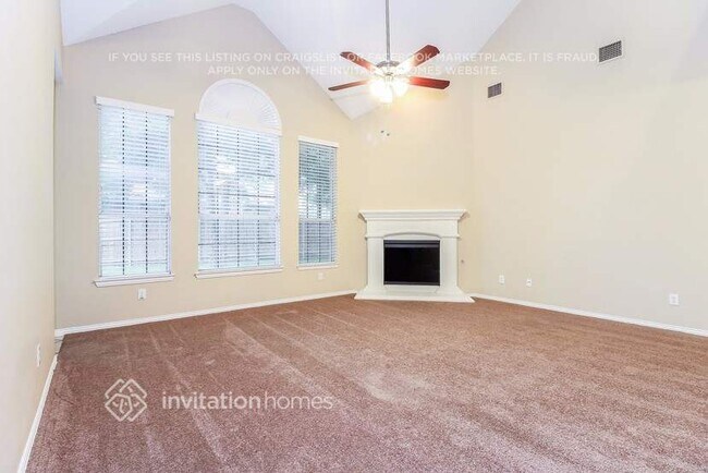 Building Photo - 1313 Sheffield Dr