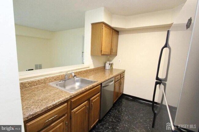 Building Photo - 1105 Aspen Dr