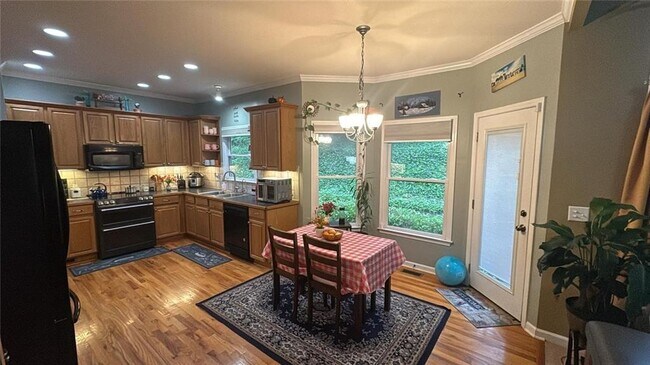 Building Photo - 4560 Dennington Trce
