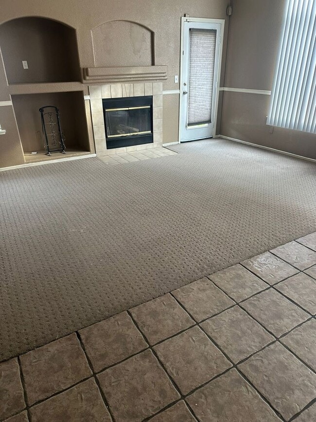 Foto del edificio - 3bd 2bth in a peaceful neighborhood. Freshly painted! Move in ready. Apply now!!