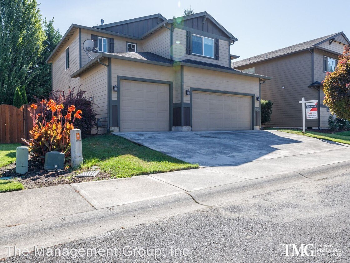 Foto principal - 3 br, 2.5 bath House - 10511 NE 21st Court