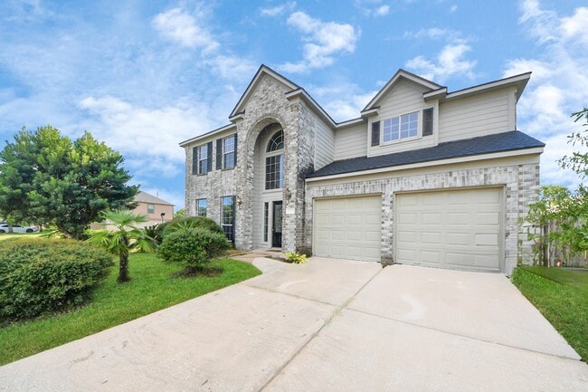 Foto del edificio - 17303 Quiet Grove Ln