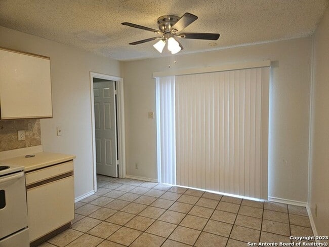 Building Photo - 3 Bedroom Near Medical Center & USAA!