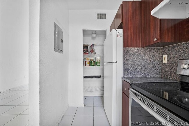 Building Photo - 306 NW 84th Terrace