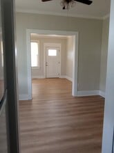 Building Photo - 473 N Bayard Ave