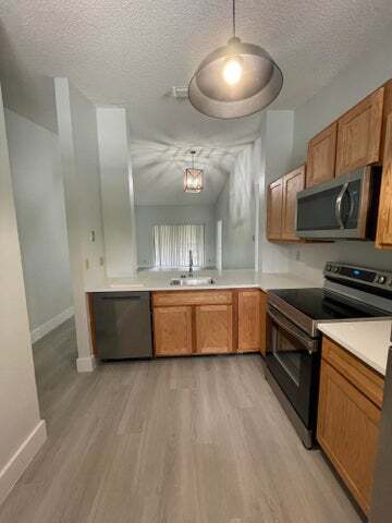 Foto del edificio - 3350 Jaywood Terrace