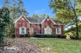 Building Photo - 1916 Strawberry Ln