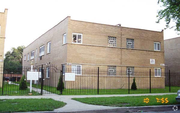 Building Photo - 1840-1850 S Fairfield Ave