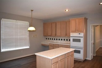Building Photo - 4133 Mildenhall Dr