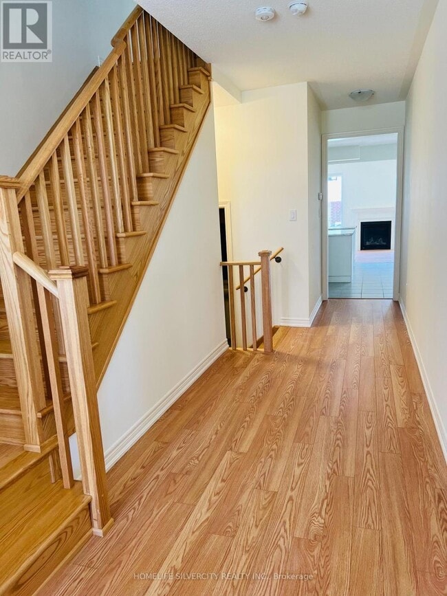 Photo du bâtiment - 7 Sail Rd