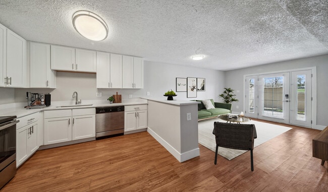 Building Photo - Meadow Creek