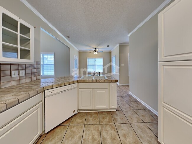 Foto del edificio - 9846 Alexanders Ridge Dr