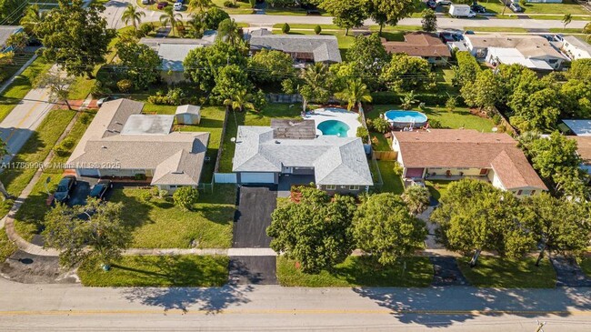 Building Photo - 4777 NW 5th St