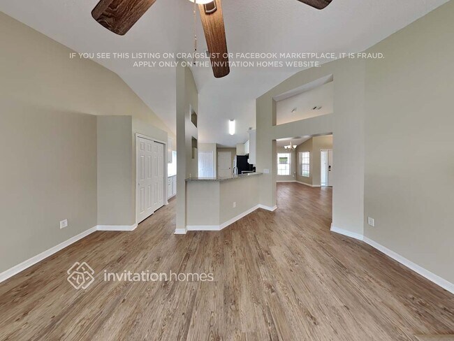 Building Photo - 1054 Providence Ln