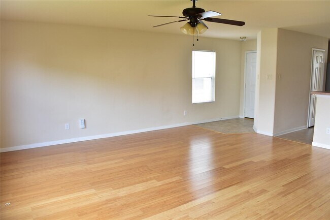 Foto del edificio - 3610 Barkers Crossing Ave