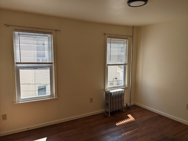 Foto del edificio - 9 Gould Ave