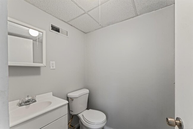 Building Photo - 55 Rock Creek Rd