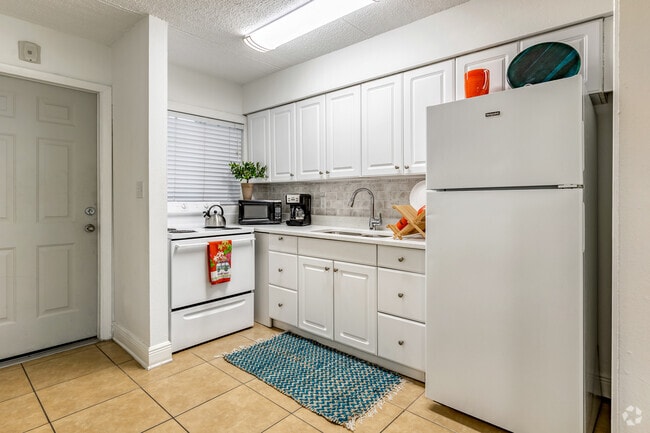 1BR, 1BA - 750SF - Galley A2 Floorplan - Nautica Apartments