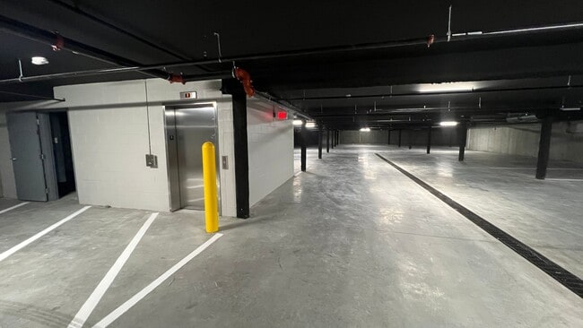 Interior Photo - Fownes Mill-Large Rooms-Heated Garage-Welc...
