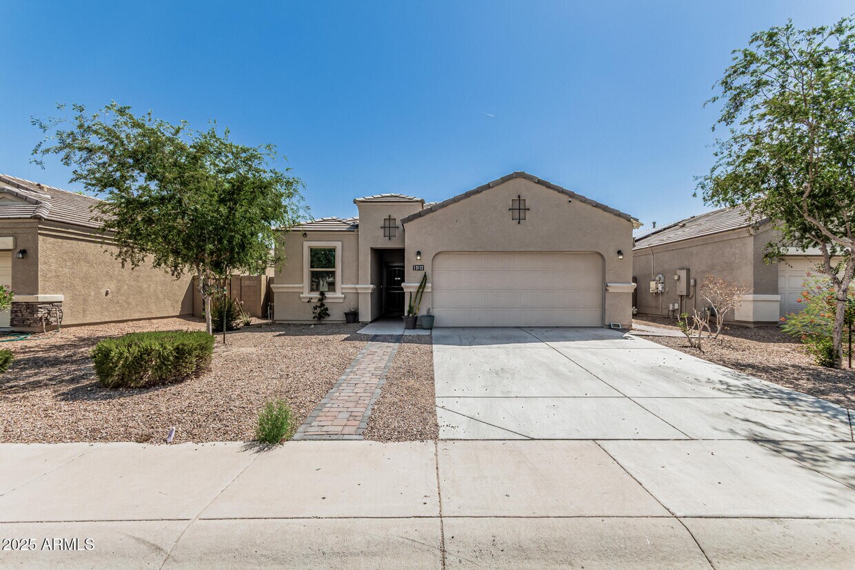 Primary Photo - 3112 N 303rd Dr