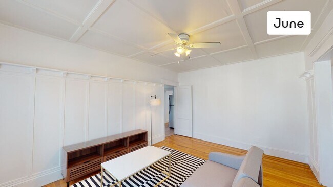 Building Photo - ROOM ONLY in 5-bed/2.0-bath Home