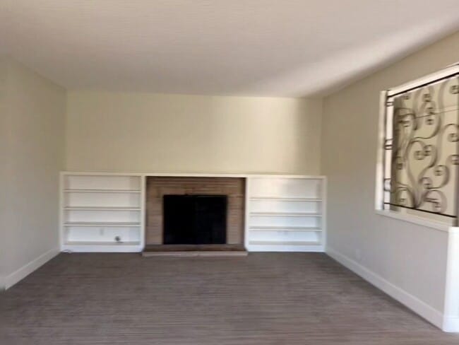 Photo - 1270-1272 Meredith Way Apartment