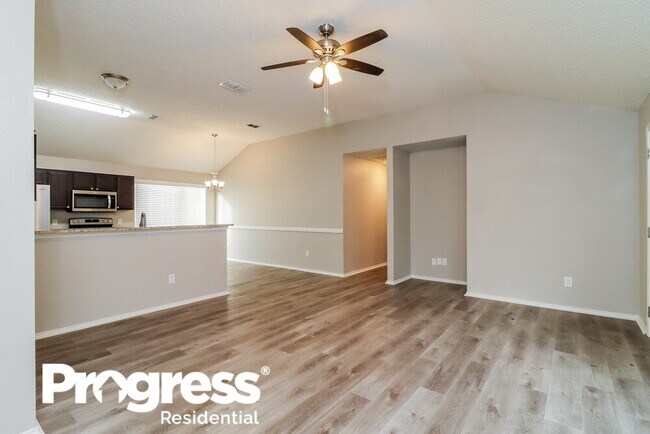 Foto del edificio - 10600 Towerwood Dr