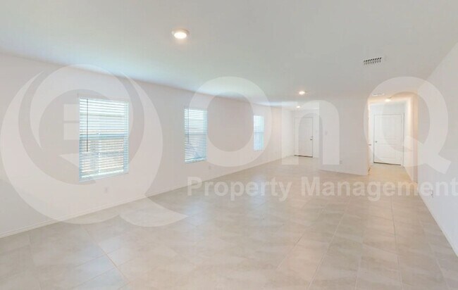 Building Photo - 7709 Lindheimer Ln