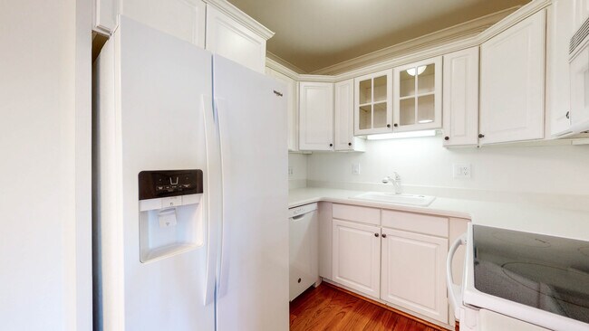 Foto del edificio - 444 Chester St