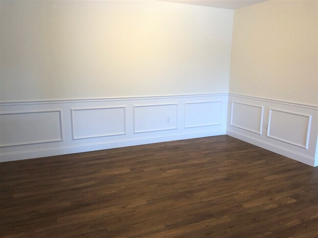 Foto del edificio - 19 Kendall Pond Rd